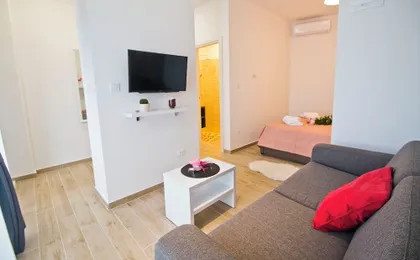 Idro apartments directly at the beach