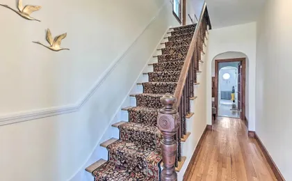 Walkable New Haven Retreat w/ Ocean Views!