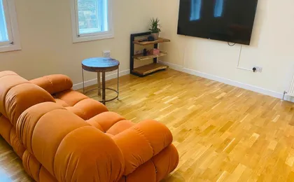 2 Bed 2 Bath with Private Parking