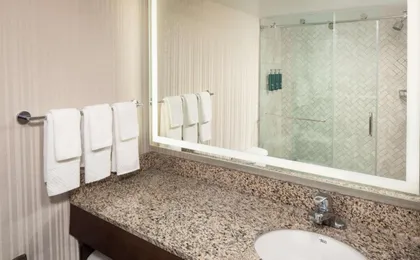 Doubletree by Hilton Silver Spring Washington Dc North