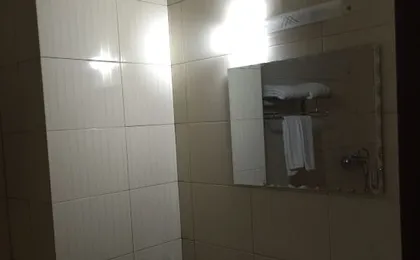 Chengdu Yijia Hotel