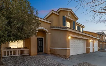 5br/3ba Home - King Beds - Fast Wifi 5 Bedroom Home by RedAwning