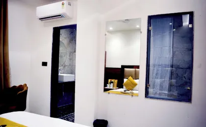 Hotel Delhi Empire Dx