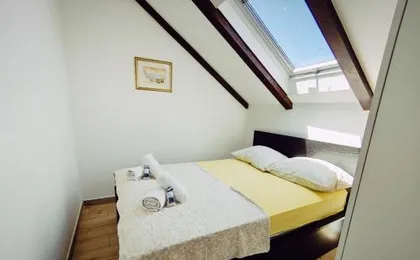 Sugar Suite,Self Check In,Split City Center!!