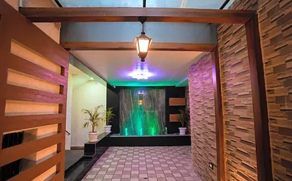 Hotel Kashi Pride