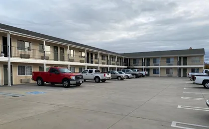 Colonial Motel (Adults only)