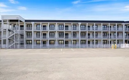 Newly Designed Topsider Condo w/ Beautiful Main Channel Views