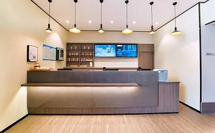 Hanting Hotel Wuhan Chuhe Hanjie Metro Station