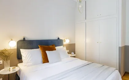 Upstreet Hidesign Acropolis Apartment