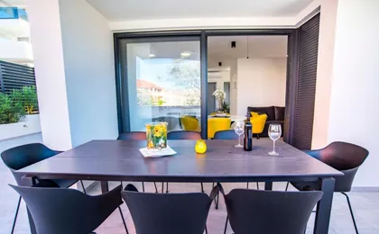 Luxury Apartment Palmview Mit Whirlpool Und Terrasse