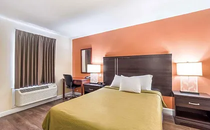 Econo Lodge Santee