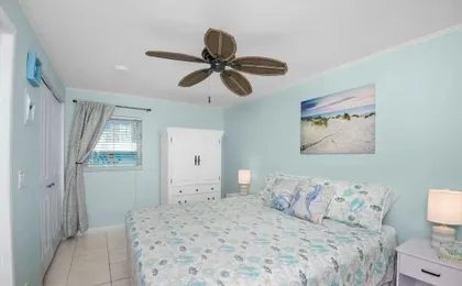 Crescent Shore 201