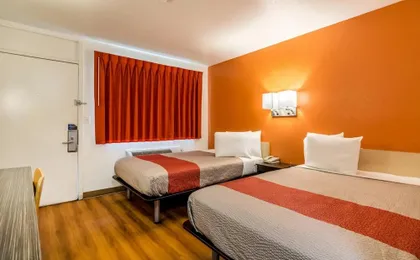 Motel 6 Lumberton