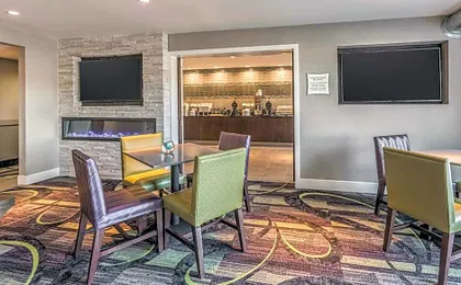 La Quinta Inn & Suites by Wyndham Atlanta Midtown - Buckhead