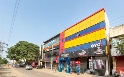 Oyo 19396 Cristal Residency