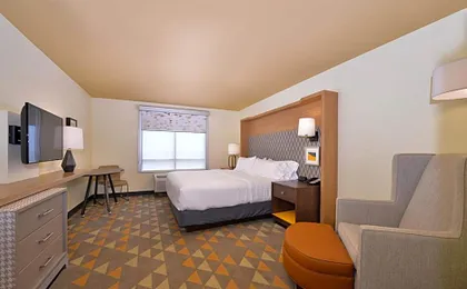 Holiday Inn Kansas City Airport By IHG