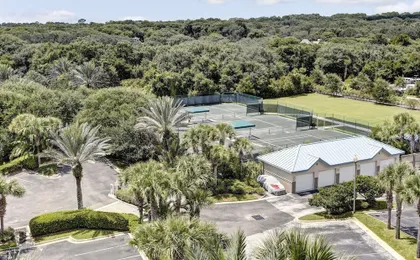 Ocean Place Condo with Direct Access to the Beach by RedAwning