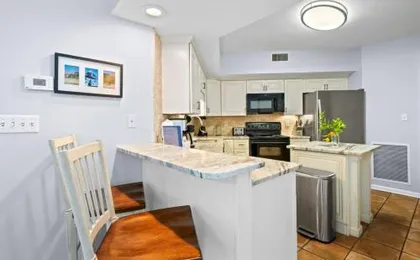 Pelican Pointe 803