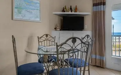 Summer Breeze Condominium 304