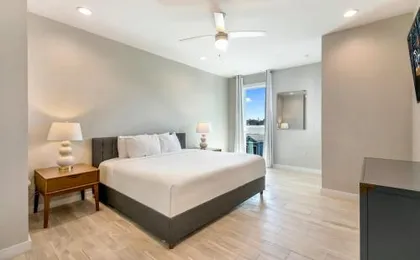 Mid City Fully Furnished Townhouse