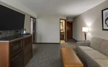 Drury Inn & Suites St. Joseph