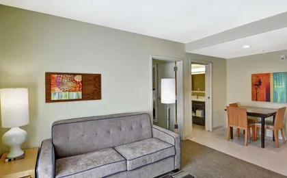 Home2 Suites by Hilton Hilton Head (H)