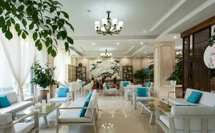 Xinda Hotel (Dali High-Speed Railway Station & Erhai Lake Park)