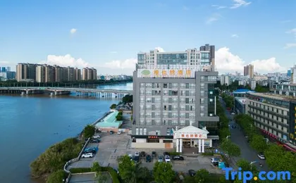 Vienna Hotel (Changlong Dashi River Garden Store in Panyu, Guangzhou)