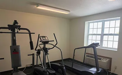 Iron Mountain Inn & Suites MI US 2