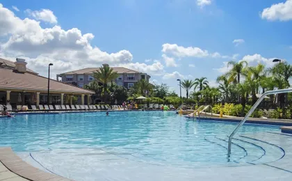 Spacious and Lovely 3BD Unit With Balcony, Close to the Convention Center #3vc309