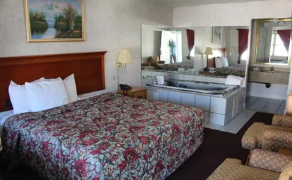 Highlander Motor Inn