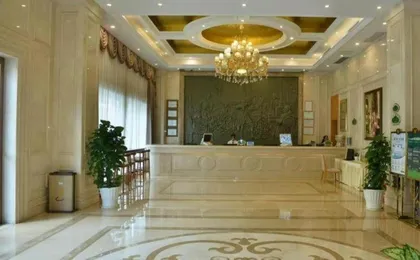 Vienna Hotel Shenzhen Bao'an Airport Taoyuanju Pingluanshan Metro Station