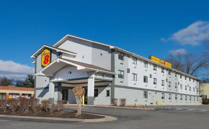 Super 8 by Wyndham Charlottesville