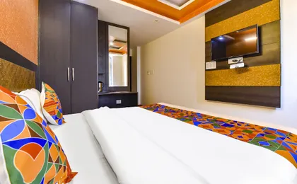 Fabhotel Sanjay Palace