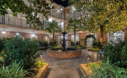 Best Western Plus French Quarter Landmark Hotel