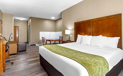 Comfort Suites