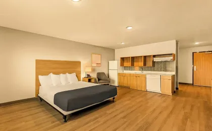 LivAway Suites Phoenix-Surprise