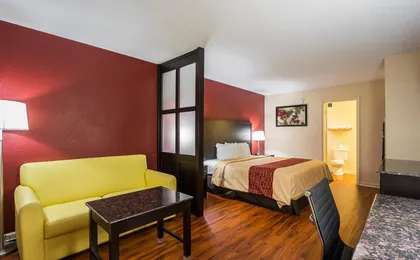 Red Roof Inn & Suites Scottsboro