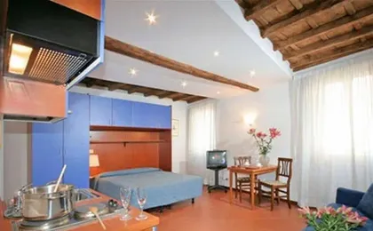 Daisy Apartment
