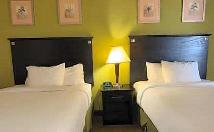 Quality Inn & Suites Moline - Quad Cities