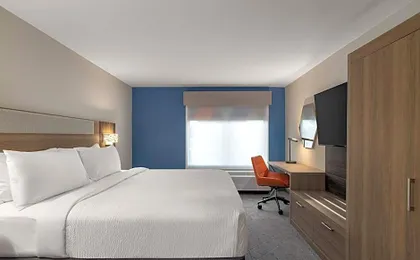 Holiday Inn Express Fayetteville-Fort Bragg