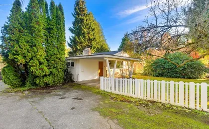 3BR Seattle Home w Spacious Yard Near Northgate
