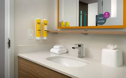 Tru by Hilton Miami West Brickell