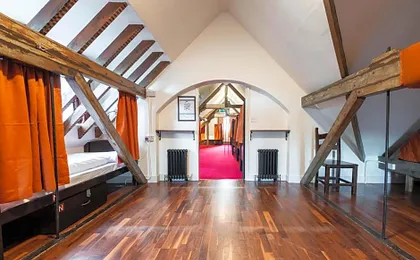 Palmers Lodge: Swiss Cottage