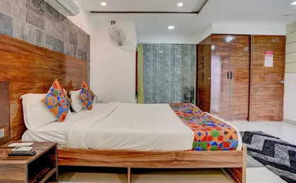 FabHotel Vardhan House I