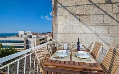 Sea View Apartment Beatrice by Irundo