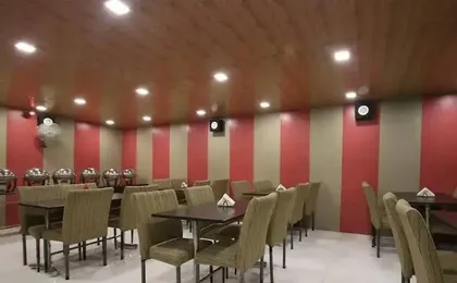 Hotel Tribhovan Palace