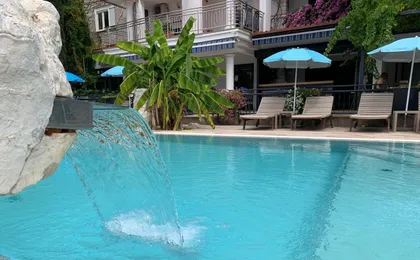 Gargamelo Restaurant & Pension