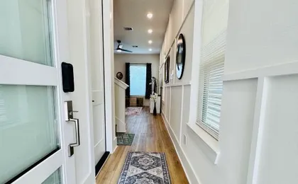 Centrally located cozy getaway near downtown