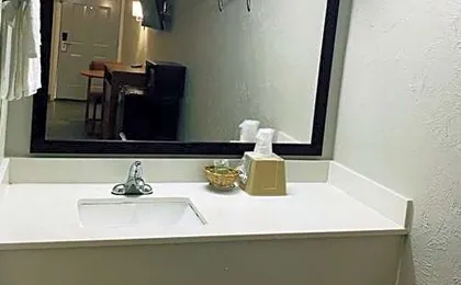 Executive Inn